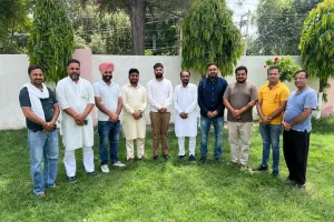 ਜ਼ਿਲਾ ਯੋਜਨਾ ਬੋਰਡ ਦੇ ਚੇਅਰਮੈਨ ਦੀ ਨਿਯੁਕਤੀ ਤੋਂ ਬਾਅਦ ‘ਆਪ’ ਬਰਨਾਲਾ ਵਿੱਚ ਆਇਆ ਭੂਚਾਲ 