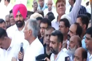 ਪੰਜਾਬ ਭਾਜਪਾ ਮੁਖੀ ਜਾਖੜ ਨੂੰ ਫਾਜ਼ਿਲਕਾ ਵਿੱਚ ਪੁਲਿਸ ਨੇ ਰੋਕਿਆ, ਅੱਜ ਭਾਜਪਾ ਸੂਬੇ ਭਰ ਵਿੱਚ ਪ੍ਰਦਰਸ਼ਨ ਕਰੇਗੀ
