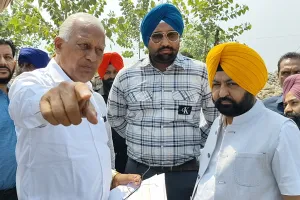 ਮੁੰਡੀਆਂ ਅਤੇ ਗੋਇਲ ਵੱਲੋਂ ਸਤਲੁਜ ਦਰਿਆ ਦੇ ਵਹਾਅ ਨੂੰ ਬਹਾਲ ਕਰਨ ਲਈ ਵਾਧੂ ਮਸ਼ੀਨਰੀ ਲਾਉਣ ਦੇ ਆਦੇਸ਼