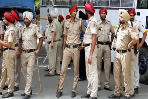 ਹੁਣ ਪੁਲਿਸ ਵਾਲੇ ਨਹੀਂ ਬਣਾ ਸਕਣਗੇ ਰੀਲਾਂ ! ਵਰਦੀ 'ਚ BAN ਹੋਇਆ ਭੰਗੜਾ 
