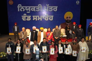CM ਮਾਨ ਦਾ ਧਮਾਕਾ! 606 ਮੁਲਾਜ਼ਮਾਂ ਦੀ ਹੋਈ ਪੱਕੀ ਭਰਤੀ, ਸਪੈਸ਼ਲ ਕੈਡਰ ਦਾ ਕੀਤਾ ਗਠਨ