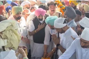 ਸਾਬਕਾ ਮੰਤਰੀ ਲਾਲ ਸਿੰਘ ਨੂੰ ਅੰਤਿਮ ਸਸਕਾਰ ਮੌਕੇ ਸੇਜਲ ਅੱਖਾਂ ਨਾਲ ਵਿਦਾਈ -ਸਰਕਾਰੀ ਸਨਮਾਨਾਂ ਨਾਲ ਅੰਤਿਮ ਸਸਕਾਰ