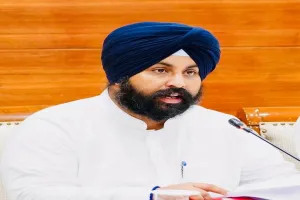 ਪੰਜਾਬ ਸਰਕਾਰ ਵੱਲੋਂ ਪਾਠ ਪੁਸਤਕਾਂ ਦੀ ਵੰਡ ਵਿੱਚ ਲਾਗੂ ਕੀਤੇ ਸਖ਼ਤ ਸੁਧਾਰਾਂ ਨਾਲ ਵਿਦਿਆਰਥੀਆਂ ਦੀ ਹੁੰਦੀ ਲੁੱਟ ’ਤੇ ਲੱਗੇਗੀ ਰੋਕ : ਹਰਜੋਤ ਸਿੰਘ ਬੈਂਸ