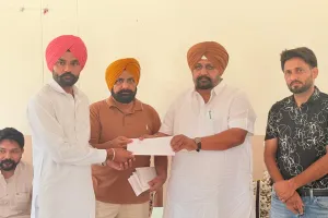 ਵਿਧਾਇਕ ਰਣਬੀਰ ਸਿੰਘ ਭੁੱਲਰ ਨੇ ਹਲਕੇ ਦੇ ਵੱਖ - ਵੱਖ ਪਿੰਡਾਂ ਵਿੱਚ 98.42 ਲੱਖ ਰੁਪਏ ਦੇ ਵਿਕਾਸ ਕਾਰਜਾਂ ਲਈ ਚੈੱਕ ਵੰਡੇ