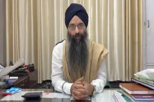 ਹੇਮਕੁੰਟ ਸਾਹਿਬ ਮੈਨੇਜਮੈਂਟ ਦਾ ਨਵਾਂ ਫਰਮਾਨ: ਬਿਨਾਂ ਸ਼ਸਤਰ ਆਉਣ ਦੀ ਅਪੀਲ