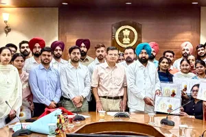 ਮਾਲ ਮੰਤਰੀ ਹਰਦੀਪ ਸਿੰਘ ਮੁੰਡੀਆਂ ਨੇ 33 ਪਟਵਾਰੀਆਂ ਨੂੰ ਸੌਂਪੇ ਨਿਯੁਕਤੀ ਪੱਤਰ