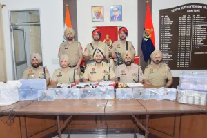 ਅਫ਼ਗਾਨ ਨਾਗਰਿਕ ਸਮੇਤ 7 ਜਣੇ 10 ਆਧੁਨਿਕ ਹਥਿਆਰਾਂ, 5 ਕਿੱਲੋ ਹੈਰੋਇਨ ਅਤੇ 30 ਲੱਖ ਰੁਪਏ ਦੀ ਹਵਾਲਾ ਰਕਮ ਸਣੇ ਗ੍ਰਿਫ਼ਤਾਰ