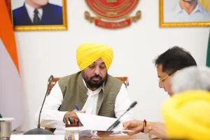 ਮੁੱਖ ਮੰਤਰੀ ਭਗਵੰਤ ਸਿੰਘ ਮਾਨ ਦੀ ਅਗਵਾਈ ਹੇਠ ਪੰਜਾਬ ਕੈਬਨਿਟ ਵੱਲੋਂ ਸਕੂਲ ਫੀਸਾਂ ਵਿੱਚ ਆਪਹੁਦਰੇ ਵਾਧੇ ਉੱਤੇ ਨਕੇਲ