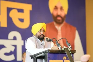 ਪੰਜਾਬ ਦੇ ਪਿੰਡ ਦੇਸ਼ ਵਿੱਚ ਸਭ ਤੋਂ ਵੱਧ ਵਿਕਸਤ ਹੋਣਗੇ; ਸਰਪੰਚਾਂ ਨੂੰ ਅੱਗੇ ਹੋ ਕੇ ਬਦਲਾਅ ਦੀ ਅਗਵਾਈ ਕਰਨੀ ਚਾਹੀਦੀ ਹੈ: ਮੁੱਖ ਮੰਤਰੀ ਭਗਵੰਤ ਸਿੰਘ ਮਾਨ