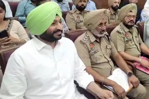 ਕੇਂਦਰੀ ਮੰਤਰੀ ਰਵਨੀਤ ਬਿੱਟੂ ਨੂੰ ਧਾਰਮਿਕ ਸਜ਼ਾ! ਜਾਣੋ ਕੀ ਕਰਨਾ ਪਵੇਗਾ.. 