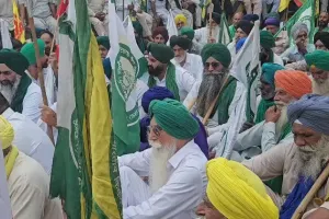 ਕਿਸਾਨਾਂ ਦਾ ਵੱਡਾ ਐਕਸ਼ਨ: ਪੰਜਾਬ ਦਾ ਸਭ ਤੋਂ ਮਹਿੰਗਾ ਟੋਲ ਕੀਤਾ ਫ੍ਰੀ, US-India ਵਪਾਰਕ ਸਮਝੌਤੇ ਅਤੇ ਵਿਦਿਆਰਥੀਆਂ 'ਤੇ ਲਾਠੀਚਾਰਜ ਦਾ ਜ਼ਬਰਦਸਤ ਵਿਰੋਧ