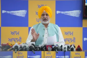 ਬਾਦਲ ਦਾ 'ਧਰਮ ਯੁੱਧ ਮੋਰਚਾ' ਦਾ ਐਲਾਨ ਪੰਜਾਬੀਆਂ ਨੂੰ ਗੁੰਮਰਾਹ ਕਰਨ ਲਈ ਸਿਰਫ਼ ਇੱਕ ਸਿਆਸੀ ਡਰਾਮਾ ਹੈ: ਬਲਤੇਜ ਪੰਨੂ