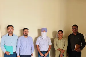 ਰਿਸ਼ਵਤ ਮੰਗਣ ਦੇ ਦੋਸ਼ ਹੇਠ ਸਾਇੰਸ ਮਾਸਟਰ-ਕਮ-ਕਾਨੂੰਨੀ ਸਲਾਹਕਾਰ ਵਿਜੀਲੈਂਸ ਬਿਊਰੋ ਵੱਲੋਂ ਗ੍ਰਿਫ਼ਤਾਰ