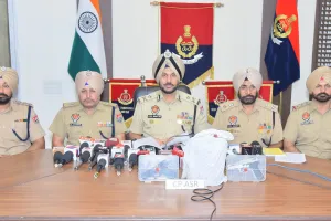 ਅੰਮ੍ਰਿਤਸਰ ਵਿੱਚ ਸਰਹੱਦ ਪਾਰੋਂ ਚੱਲ ਰਹੇ ਨਸ਼ੀਲੇ ਪਦਾਰਥ ਅਤੇ ਹਥਿਆਰ ਤਸਕਰੀ ਨੈੱਟਵਰਕ ਨਾਲ ਜੁੜੇ ਚਾਰ ਵਿਅਕਤੀ ਗ੍ਰਿਫ਼ਤਾਰ