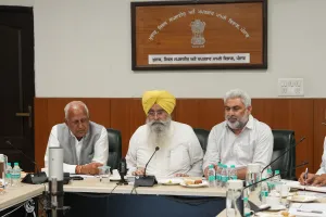 ਪੰਜਾਬ ਵੱਲੋਂ ਆਗਾਮੀ ਖ਼ਰੀਦ ਲਈ ਭੰਡਾਰਨ ਹਿੱਤ ਜਗ੍ਹਾ ਵਾਸਤੇ ਮਹੀਨਾਵਾਰ 12 ਲੱਖ ਮੀਟ੍ਰਿਕ ਟਨ ਅਨਾਜ ਦੀ ਚੁਕਾਈ 'ਤੇ ਜ਼ੋਰ