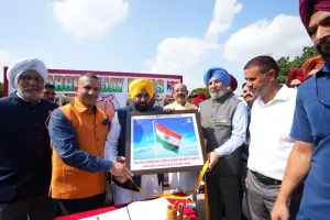 ਮੁੱਖ ਮੰਤਰੀ ਭਗਵੰਤ ਸਿੰਘ ਮਾਨ ਨੇ ਕਾਰਗਿਲ ਜੰਗ ਦੇ ਸ਼ਹੀਦਾਂ ਨੂੰ ਦਿੱਤੀ ਸ਼ਰਧਾਂਜਲੀ