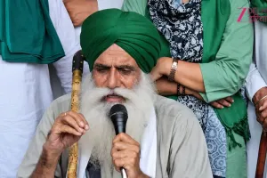 ਖਨੌਰੀ ਬਾਰਡਰ ਤੋਂ ਵੱਡੀ ਖ਼ਬਰ: ਕਿਸਾਨਾਂ ਦਾ ਧਰਨਾ ਮੁਲਤਵੀ! ਪ੍ਰਸ਼ਾਸਨ ਨਾਲ ਬਣੀ ਸਹਿਮਤੀ, 4 ਸਤੰਬਰ ਨੂੰ ਲਿਆ ਜਾਵੇਗਾ ਵੱਡਾ ਫੈਸਲਾ!