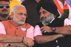 PM ਮੋਦੀ ਨਾਲ ਸੁਖਬੀਰ ਬਾਦਲ ਦੀ ਮੁਲਾਕਾਤ, ਕੇਜਰੀਵਾਲ ਨੇ ਤੰਜ 'ਚ ਕਿਹਾ- 'ਨਾ ਨਾ ਕਰਤੇ ਪਿਆਰ ਤੁਹੀਂ ਸੇ ਕਰ ਬੈਠੇ