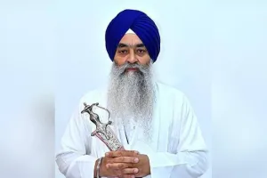 ਖ਼ੌਫ਼ਨਾਕ! ਸਾਬਕਾ ਜਥੇਦਾਰ ਗਿਆਨੀ ਰਘੁਬੀਰ ਸਿੰਘ ਦੀ ਰਿਹਾਇਸ਼ 'ਤੇ ਚੱਲੀਆਂ ਗੋਲੀਆਂ, ਪੁਲਿਸ ਜਾਂਚ 'ਚ ਜੁੱਟੀ