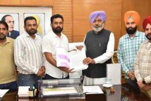 ਵਿੱਤ ਮੰਤਰੀ ਹਰਪਾਲ ਸਿੰਘ ਚੀਮਾ ਨੇ ਮੁਲਾਜ਼ਮ ਯੂਨੀਅਨਾਂ ਨਾਲ ਕੀਤੀ ਮੀਟਿੰਗ; ਮੰਗਾਂ ਦੇ ਜਲਦ ਹੱਲ ਦਾ ਦਿੱਤਾ ਭਰੋਸਾ