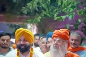 ਸ੍ਰੀ ਤ੍ਰਿਵੈਣੀ ਮੰਦਿਰ ਵਿਖੇ ਬਾਬਾ ਜੀ ਦੇ ਜਨਮ ਦਿਹਾੜੇ ਮੌਕੇ ਪਹੁੰਚੇ ਕੈਬਨਿਟ ਮੰਤਰੀ ਹਰਜੋਤ ਸਿੰਘ ਬੈਂਸ