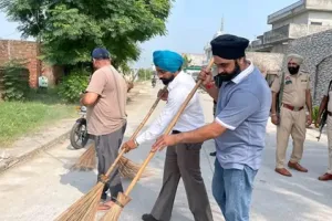ਵਿਧਾਇਕ ਗੁਰਦੀਪ ਸਿੰਘ ਰੰਧਾਵਾ ਦੀ ਅਗਵਾਈ ਵਿੱਚ 'ਮਿਸ਼ਨ ਕਲੀਨ ਮੁਹਿੰਮ' ਜਾਰੀ