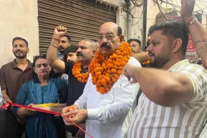 ਕੈਬਨਿਟ ਮੰਤਰੀ ਨੇ 18 ਲੱਖ ਤੋਂ ਵੱਧ ਦੀ ਲਾਗਤ ਨਾਲ ਬਣਨ ਵਾਲੀ ਸੜਕ ਦਾ ਨਿਰਮਾਣ ਕਾਰਜ ਸ਼ੁਰੂ ਕਰਵਾਇਆ