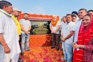 ਕੈਬਨਿਟ ਮੰਤਰੀ ਪੰਜਾਬ ਸ੍ਰੀ ਲਾਲ ਚੰਦ ਕਟਾਰੂਚੱਕ ਨੇ ਸ਼ਿੰਗਾਰਮਾ ਪੁਲ ਦਾ ਨੀਂਹ ਪੱਥਰ ਰੱਖਿਆ,
