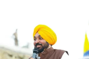 ਮੈਨੂੰ ਝੂਠਾ ਬਦਨਾਮ ਕਰਕੇ ਪੰਜਾਬ ਨੂੰ ਲੁੱਟਣ ਦਾ ਮੌਕਾ ਭਾਲ ਰਹੇ ਨੇ ਵਿਰੋਧੀ-ਭਗਵੰਤ ਸਿੰਘ ਮਾਨ