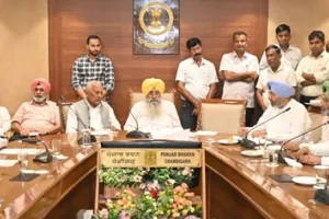 ਆੜ੍ਹਤੀਏ ਖਰੀਦ ਪ੍ਰਣਾਲੀ ਦਾ ਅਨਿੱਖੜਵਾਂ ਅੰਗ, ਪੰਜਾਬ ਸਰਕਾਰ ਉਨ੍ਹਾਂ ਦੀ ਸਮੁੱਚੀ ਭਲਾਈ ਲਈ ਵਚਨਬੱਧ: ਮੰਤਰੀ ਸਮੂਹ