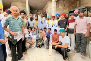 ਵਿਧਾਇਕ ਸ਼ੈਰੀ ਕਲਸੀ ਨੇ ਪਿੰਡ ਠੀਕਰੀਵਾਲ ਉਚਾ ਵਿਖੇ ਨੌਜਵਾਨਾਂ ਖਿਡਾਰੀਆਂ ਨੂੰ ਵੰਡੀਆਂ ਖੇਡ ਕਿੱਟਾਂ