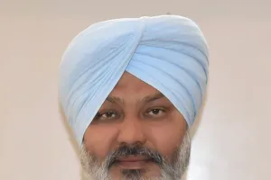 ਪੰਜਾਬ ਸਰਕਾਰ ਦਿਵਾਲੀ ਤੋਂ ਪਹਿਲਾਂ ਗਰੁੱਪ-ਡੀ ਮੁਲਾਜ਼ਮਾਂ ਨੂੰ 10,000 ਰੁਪਏ ਦਾ ਵਿਆਜ ਮੁਕਤ ਤਿਉਹਾਰੀ ਐਡਵਾਂਸ ਦੇਵੇਗੀ: ਹਰਪਾਲ ਸਿੰਘ ਚੀਮਾ