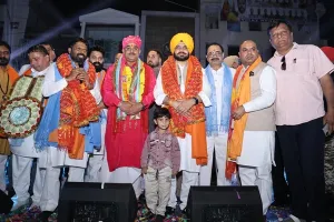 ਭਗਵਾਨ ਵਾਲਮੀਕਿ ਜੀ ਦੀ ਸ਼ੋਭਾ ਯਾਤਰਾ ਵਿੱਚ ਕੈਬਨਿਟ ਮੰਤਰੀ ਤਰੁਨਪ੍ਰੀਤ ਸਿੰਘ ਸੌਂਦ ਨੇ ਕੀਤੀ ਸ਼ਿਰਕਤ, ਸ਼ਰਧਾ ਨਾਲ ਕੀਤਾ ਨਮਨ