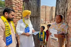 ਕੱਟਿਆਂਵਾਲੀ ਵਿਖੇ ਕੈਬਨਿਟ ਮੰਤਰੀ ਗੁਰਮੀਤ ਸਿੰਘ ਖੁੱਡੀਆਂ ਵੱਲੋਂ ‘ਮਾਨ ਦੇ ਮੁਨਾਫ਼ੇ’ ਮੁਹਿੰਮ ਤਹਿਤ ਡੋਰ-ਟੂ-ਡੋਰ ਪ੍ਰਚਾਰ