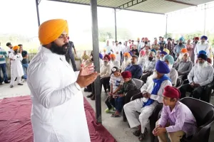 ਕੈਬਨਿਟ ਮੰਤਰੀ ਹਰਜੋਤ ਸਿੰਘ ਬੈਂਸ ਨੇ ਪਿੰਡ ਖਾਨਪੁਰ ਵਿਖੇ ਲੋਕ ਮਿਲਣੀ ਦੌਰਾਨ ਸੁਣੀਆਂ ਲੋਕਾਂ ਦੀਆਂ ਸਮੱਸਿਆਵਾਂ
