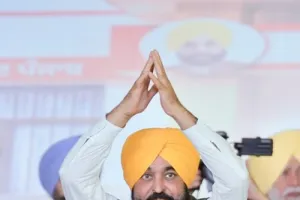 ਜੇਕਰ ਵਿਰੋਧੀ ਸੱਤਾ ਵਿੱਚ ਆਏ ਤਾਂ ਕਲੀਨਿਕ, ਸਿਹਤ ਯੋਜਨਾ, ਔਰਤਾਂ ਲਈ 1,000 ਰੁਪਏ ਦੀ ਸਹਾਇਤਾ ਅਤੇ ਮੁਫ਼ਤ ਬੱਸ ਸਫ਼ਰ ਬੰਦ ਕਰ ਦੇਣਗੇ