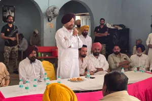 ਵਿਧਾਇਕ ਜਗਦੀਪ ਸਿੰਘ ਕਾਕਾ ਬਰਾੜ ਦੀ ਮੌਜੂਦਗੀ ਵਿੱਚ ਪੰਜ ਪਿੰਡਾਂ ਦੇ ਲਾਭਪਾਤਰੀਆਂ ਨੂੰ ਵੰਡੇ ਪ੍ਰਾਪਰਟੀ ਕਾਰਡ