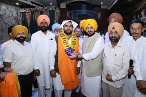 ਕੈਬਨਿਟ ਮੰਤਰੀ ਤਰੁਨਪ੍ਰੀਤ ਸਿੰਘ ਸੌਂਦ ਦੀ ਅਗਵਾਈ ਹੇਠ ਦਿਲਪ੍ਰੀਤ ਬੈਨੀਪਾਲ ਸਾਥੀਆਂ ਸਮੇਤ ‘ਆਪ’ ਵਿੱਚ ਸ਼ਾਮਲ