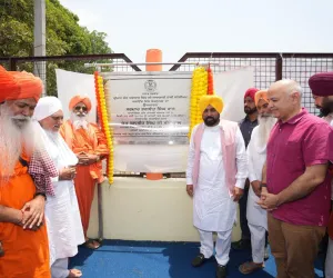 ਮੁੱਖ ਮੰਤਰੀ ਭਗਵੰਤ ਸਿੰਘ ਮਾਨ ਨੇ ਜਲੰਧਰ ਵਿੱਚ ਸੰਤ ਅਵਤਾਰ ਸਿੰਘ ਮੈਮੋਰੀਅਲ ਹਾਕੀ ਸਟੇਡੀਅਮ ਵਿਖੇ ਐਸਟ੍ਰੋਟਰਫ ਦਾ ਕੀਤਾ ਉਦਘਾਟਨ