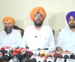 ਭਾਜਪਾ ਆਗੂ ਦੇ ਬੇਟੇ ਦੀ ਭਾਰੀ ਮਾਤਰਾ ਵਿੱਚ ਹਥਿਆਰਾਂ ਨਾਲ ਗ੍ਰਿਫ਼ਤਾਰੀ : ਕੁਲਦੀਪ ਧਾਲੀਵਾਲ