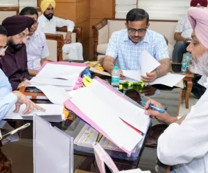 ਵਿੱਤ ਮੰਤਰੀ ਹਰਪਾਲ ਸਿੰਘ ਚੀਮਾ ਵੱਲੋਂ  ਜ਼ਹਿਰੀਲੀ ਸ਼ਰਾਬ ਦੇ ਦੁਖਾਂਤਾਂ ਨੂੰ ਰੋਕਣ ਲਈ ਤੁਰੰਤ ਕੇਂਦਰੀ ਕਾਨੂੰਨ ਬਣਾਉਣ ਦੀ ਮੰਗ