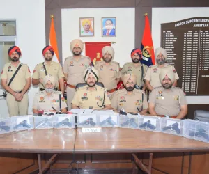 ਸਰਹੱਦ ਪਾਰੋਂ ਹਥਿਆਰ ਤਸਕਰੀ ਵਾਲੇ ਮਾਡਿਊਲ ਨਾਲ ਸਬੰਧਤ ਅੱਠ ਵਿਅਕਤੀ 11 ਆਧੁਨਿਕ ਪਿਸਤੌਲਾਂ ਸਣੇ ਕਾਬੂ