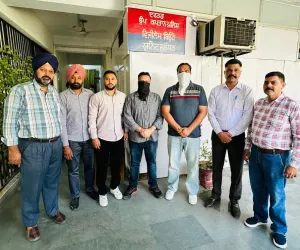 ਵਿਜੀਲੈਂਸ ਬਿਊਰੋ ਵੱਲੋਂ ਇੰਸਪੈਕਟਰ 70,000 ਰੁਪਏ ਅਤੇ ਜੂਨੀਅਰ ਆਡੀਟਰ 50,000 ਰੁਪਏ ਰਿਸ਼ਵਤ ਲੈਣ ਦੇ ਦੋਸ਼ ਹੇਠ ਕਾਬੂ