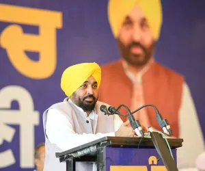 ਪੰਜਾਬ ਦੇ ਪਿੰਡ ਦੇਸ਼ ਵਿੱਚ ਸਭ ਤੋਂ ਵੱਧ ਵਿਕਸਤ ਹੋਣਗੇ; ਸਰਪੰਚਾਂ ਨੂੰ ਅੱਗੇ ਹੋ ਕੇ ਬਦਲਾਅ ਦੀ ਅਗਵਾਈ ਕਰਨੀ ਚਾਹੀਦੀ ਹੈ: ਮੁੱਖ ਮੰਤਰੀ ਭਗਵੰਤ ਸਿੰਘ ਮਾਨ