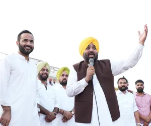  ਧਰਮ ਦੇ ਨਾਂ 'ਤੇ ਫ਼ਰਜ਼ੀ ਵੀਡੀਓ ਅਤੇ ਝੂਠਾ ਪ੍ਰਚਾਰ ਮੈਨੂੰ ਪੰਜਾਬ ਲਈ ਕੰਮ ਕਰਨ ਤੋਂ ਨਹੀਂ ਰੋਕ ਸਕਦਾ: ਮੁੱਖ ਮੰਤਰੀ ਭਗਵੰਤ ਸਿੰਘ ਮਾਨ