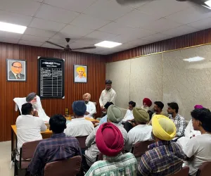 ਸਪੀਕਰ ਸੰਧਵਾਂ ਨੇ ਦਫਤਰ ਮਾਰਕਿਟ ਕਮੇਟੀ ਵਿਖੇ ਹਲਕੇ ਦੇ ਬਲਾਕ ਪ੍ਰਧਾਨਾਂ ਨਾਲ ਕੀਤੀ ਮੀਟਿੰਗ