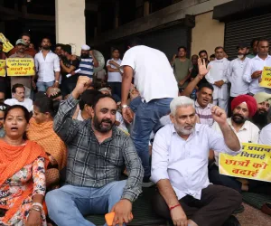 ਆਪ ਨੇ ਧਰਮੇਂਦਰ ਪ੍ਰਧਾਨ ਦੇ ਅਸਤੀਫੇ ਨੂੰ ਵਿਦਿਆਰਥੀਆਂ ਅਤੇ ਨੌਜਵਾਨਾਂ ਦੀ ਜਿੱਤ ਦੱਸਦਿਆਂ ਕੀਤਾ ਸਵਾਗਤ