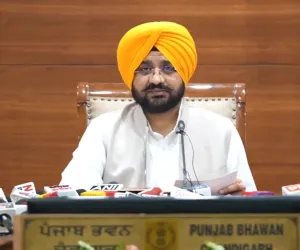 ਪੰਜਾਬ ਵਿੱਚ ਸ਼੍ਰੀ ਗੁਰੂ ਰਵਿਦਾਸ ਦੇ 650ਵੇਂ ਪ੍ਰਕਾਸ਼ ਪੁਰਬ 'ਤੇ ਡਰੋਨ ਸ਼ੋਅ 6.5 ਲੱਖ ਝੰਡੇ ਵੰਡੇ ਜਾਣਗੇ, ਵਾਰਾਣਸੀ ਸਮੇਤ ਚਾਰ ਸ਼ਹਿਰਾਂ ‘ਚ.. 