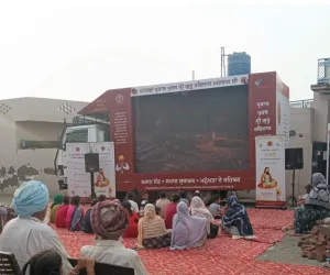 ਡਾਕੂਮੈਂਟਰੀ ਰਾਹੀਂ ਪਿੰਡ ਵਾਸੀਆਂ ਅਤੇ ਨੌਜਵਾਨਾਂ ਤੱਕ ਪਹੁੰਚਾਇਆ ਗਿਆ ਸ਼੍ਰੀ ਗੁਰੂ ਰਵਿਦਾਸ ਜੀ ਦਾ ਸੰਦੇਸ਼