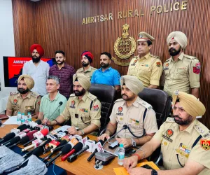 ਅੰਮ੍ਰਿਤਸਰ ਵਿੱਚ ਹੈਂਡ ਗ੍ਰੇਨੇਡ ਅਤੇ 3 ਆਧੁਨਿਕ ਰਾਈਫਲਾਂ ਬਰਾਬਦ; ਨਾਬਾਲਗ ਸਮੇਤ ਤਿੰਨ ਵਿਅਕਤੀ ਕਾਬੂ